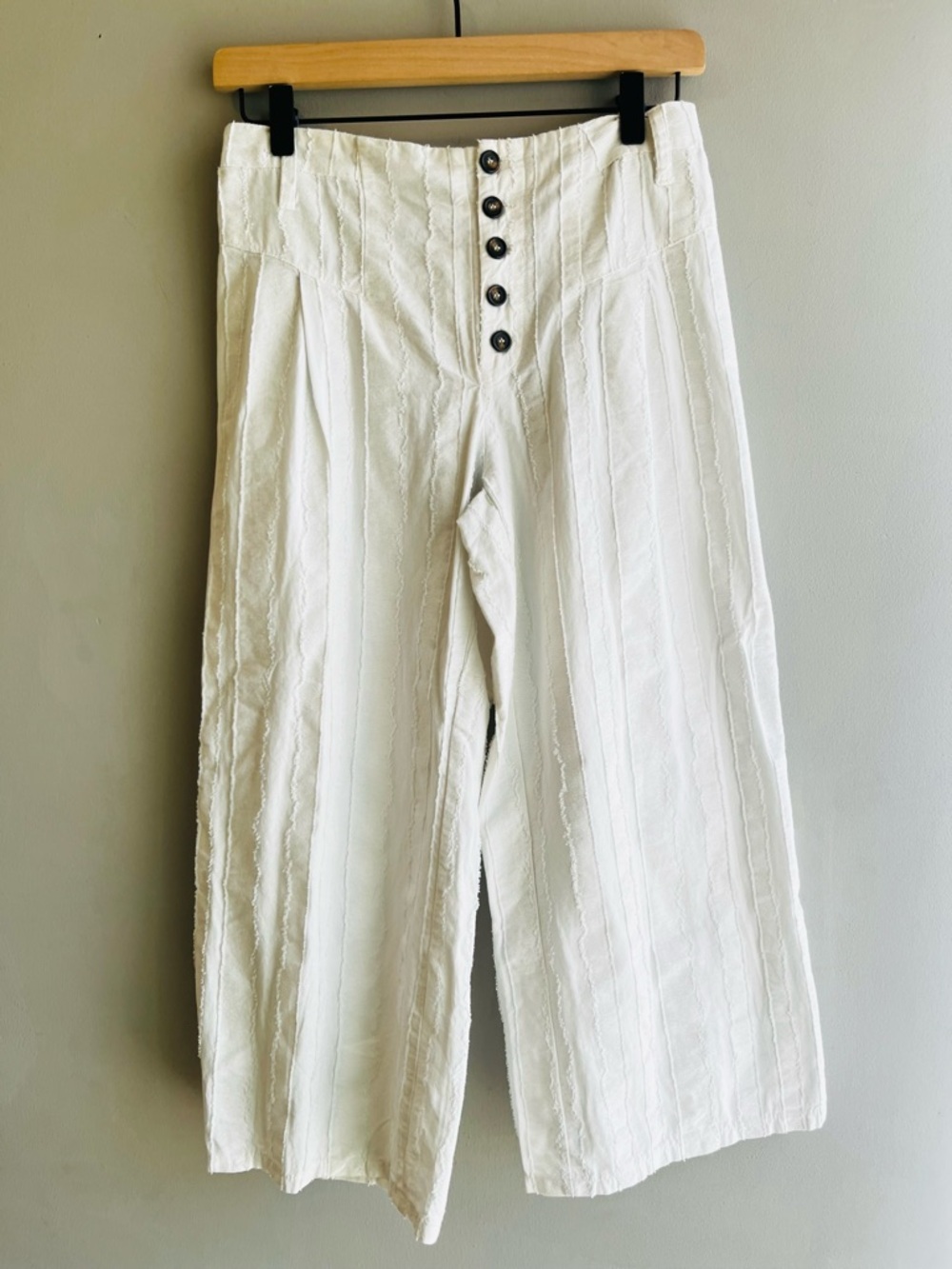 URBAN Romantics White Wide-Leg Button-Front Chinos Capri Small 100% Cotton